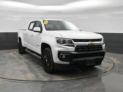 Used 2022 Chevrolet Colorado LT w/ LT Convenience Package image 2