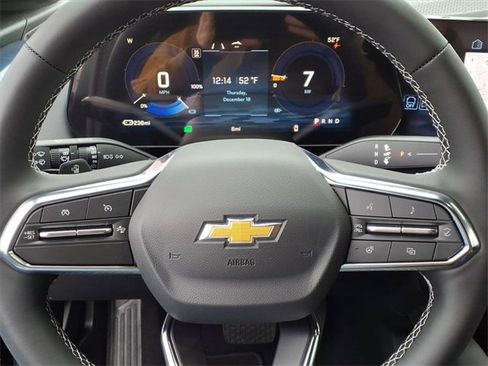 New 2026 Chevrolet Equinox EV LT image 11