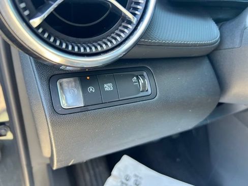 Used 2025 Chevrolet Equinox LT w/ Convenience Package II FWD image 8