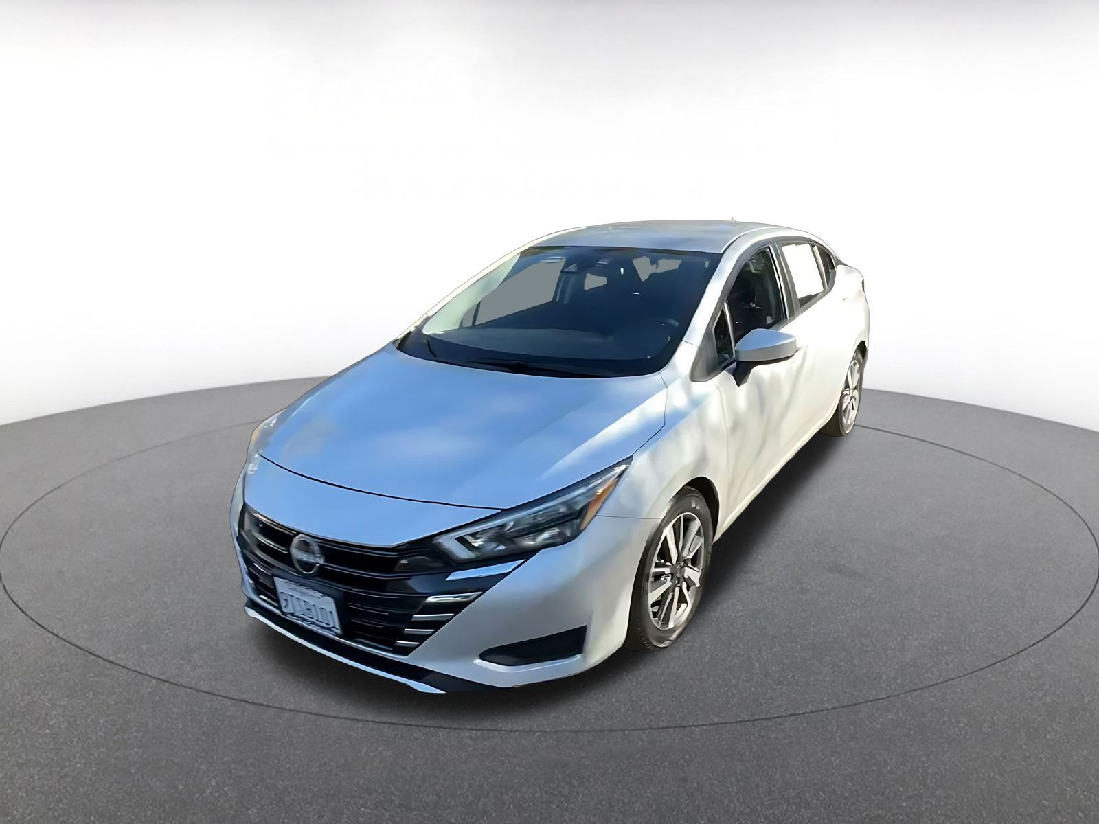 Used 2025 Nissan Versa SV FWD image 6
