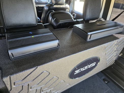 Used 2022 Jeep Wrangler Unlimited Rubicon w/ Trailer Tow Package AWD/4WD image 43
