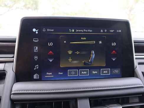 Used 2024 Chevrolet Suburban LT AWD/4WD image 50