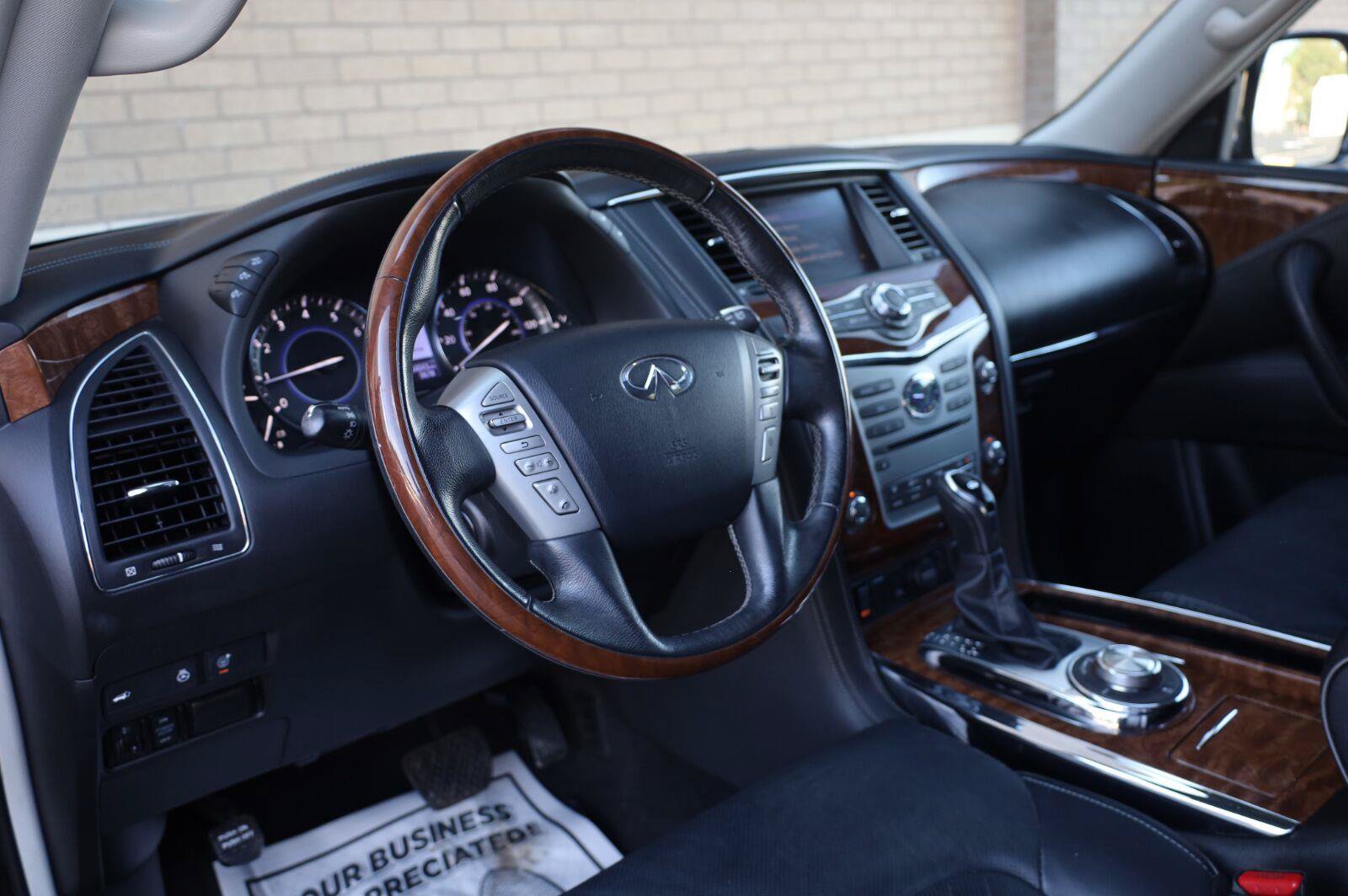 Used 2019 INFINITI QX80 Luxe w/ 22" Wheel Package AWD/4WD image 16