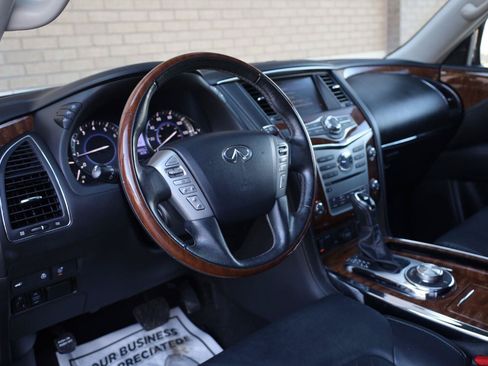 Used 2019 INFINITI QX80 Luxe w/ 22" Wheel Package AWD/4WD image 16