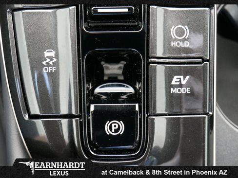 Used 2025 Toyota Crown Signia AWD/4WD image 30