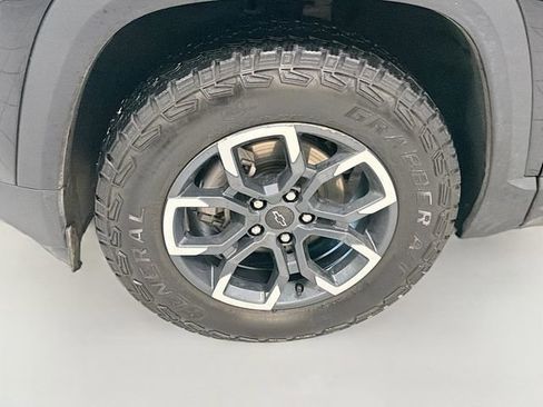 Certified 2025 Chevrolet Equinox ACTIV w/ Safety and Technology Package image 29