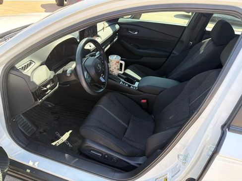 Used 2024 Honda Accord Sport image 12