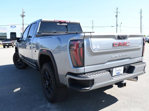 Used 2025 GMC Sierra 2500 AT4 w/ AT4 Premium Plus Package AWD/4WD image 13