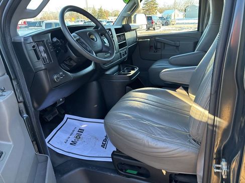 Used 2017 Chevrolet Express 2500 image 13