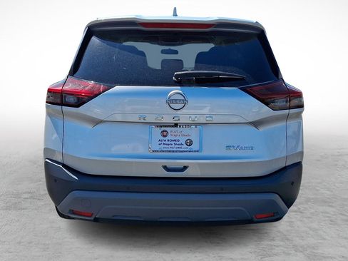 Used 2023 Nissan Rogue SV AWD/4WD image 4