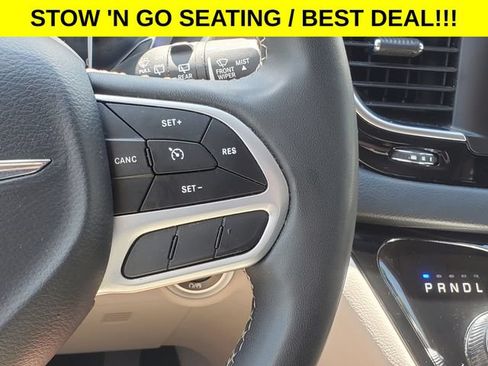 Used 2023 Chrysler Voyager LX FWD image 15