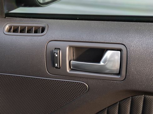 Used 2012 Ford Mustang Shelby GT500 w/ SVT Performance Pkg image 38