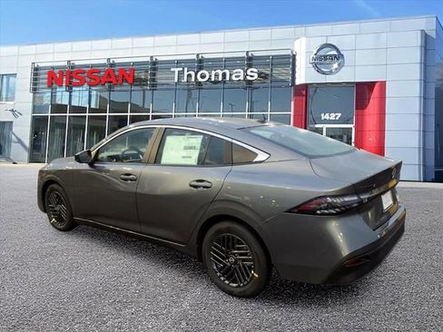 Certified 2026 Nissan Sentra SV w/ SV Convenience Package FWD image 5