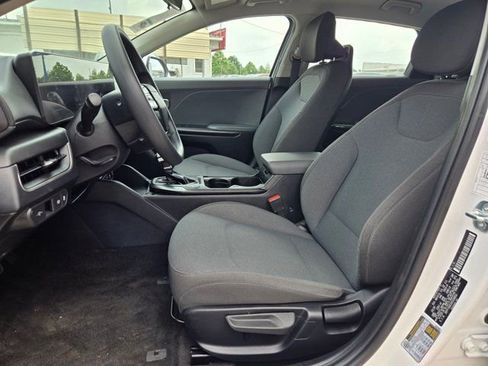 Used 2025 Kia K4 FWD image 23