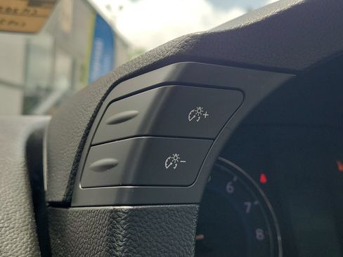 Used 2012 INFINITI G37 Convertible w/ Premium Pkg RWD image 24