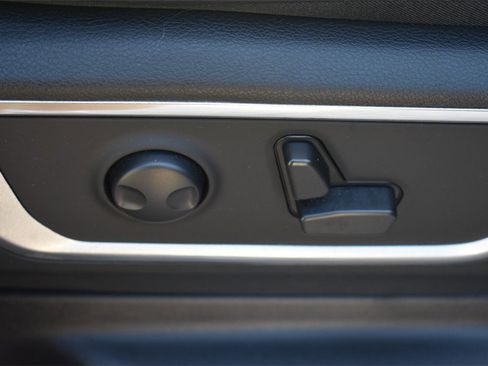 Used 2022 RAM 1500 Laramie w/ Sport Appearance Package image 17