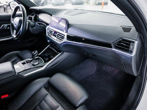 Used 2019 BMW 330i Sedan w/ Convenience Package image 28