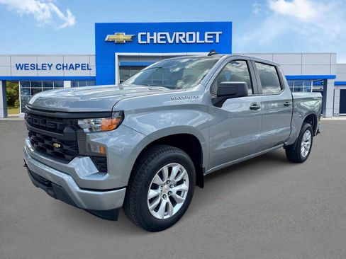 Certified 2025 Chevrolet Silverado 1500 Custom RWD image 4