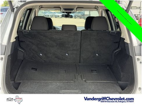 Used 2025 Nissan Rogue SV AWD/4WD image 29