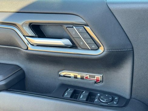 Used 2024 GMC Sierra 1500 AT4 w/ Technology Package image 25