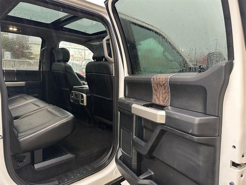 Used 2018 Ford F350 Lariat w/ Lariat Ultimate Package image 15