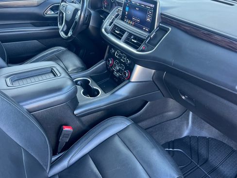 Used 2021 Chevrolet Tahoe Z71 w/ Z71 Signature Package AWD/4WD image 14