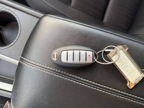 Used 2025 Nissan Altima 2.5 SV image 24