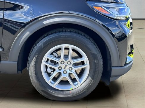 New 2026 Ford Explorer Active w/ Active Comfort Package image 43