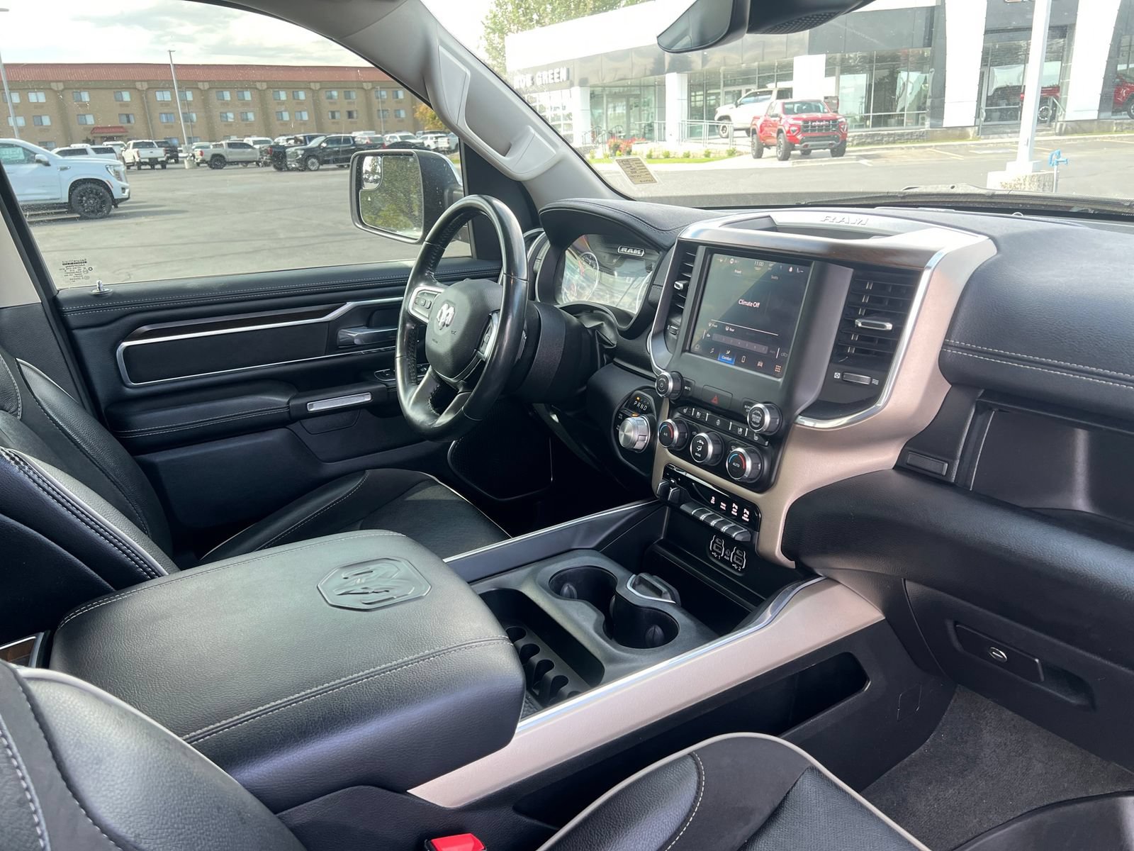 Used 2022 RAM 1500 Laramie AWD/4WD image 34