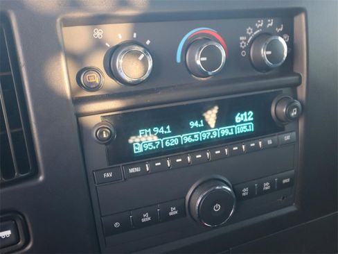 Used 2024 GMC Savana 2500 w/ Driver Convenience Package image 19