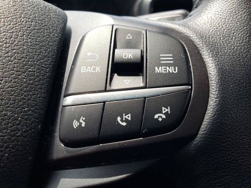 Used 2020 Ford Explorer XLT w/ Comfort Package AWD/4WD image 20