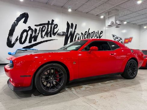 Used 2019 Dodge Challenger R/T Scat Pack RWD image 1