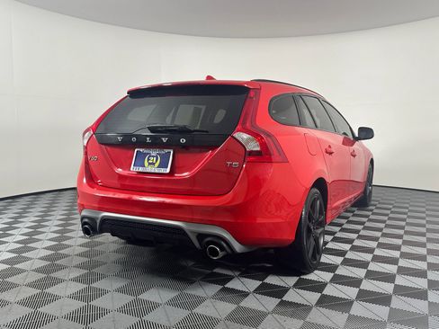 Used 2018 Volvo V60 T5 Dynamic w/ Vision Package image 8