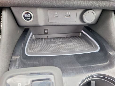 Used 2021 Nissan Rogue Platinum FWD image 17