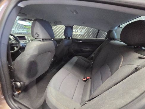Used 2019 Chevrolet Cruze LS FWD image 25