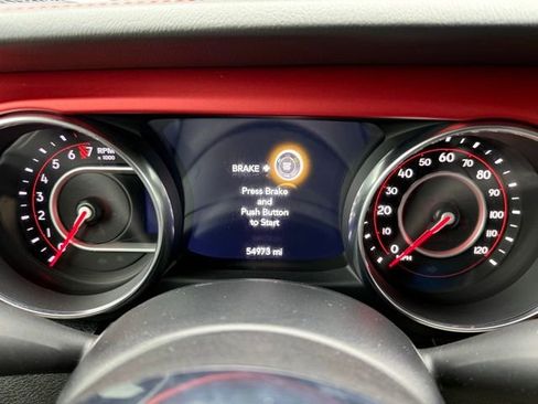 Used 2020 Jeep Wrangler Unlimited Rubicon AWD/4WD image 34