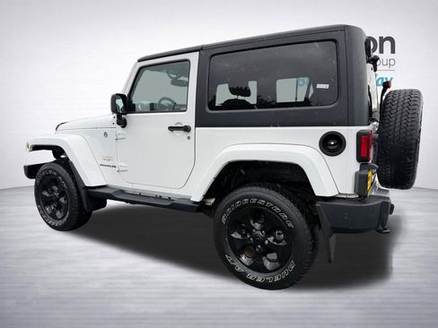 Used 2014 Jeep Wrangler Sahara w/ Connectivity Group AWD/4WD image 5