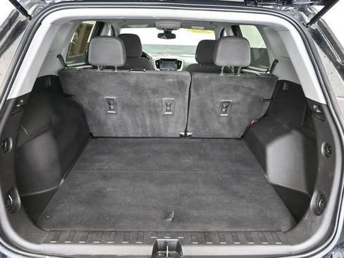 Used 2022 GMC Terrain SLE w/ Driver Convenience Package AWD/4WD image 29
