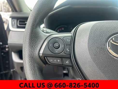 Used 2025 Toyota RAV4 XLE image 12