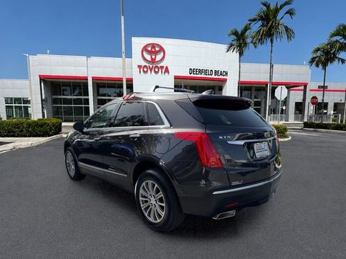 Used 2017 Cadillac XT5 Luxury w/ Driver Awareness Package FWD image 5