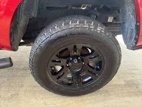 Used 2021 Toyota Tacoma SR w/ SR Convenience Package RWD image 10