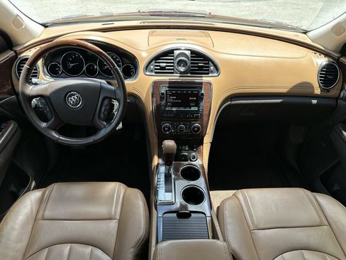 Used 2017 Buick Enclave Leather FWD image 13
