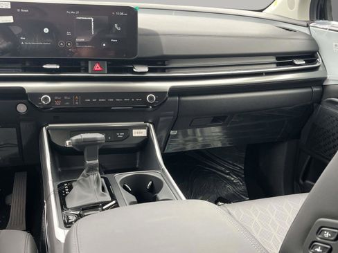 New 2026 Kia Carnival SX FWD image 13