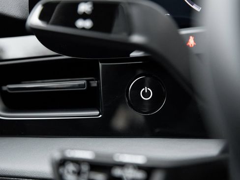 New 2026 Porsche Taycan GTS AWD/4WD image 17