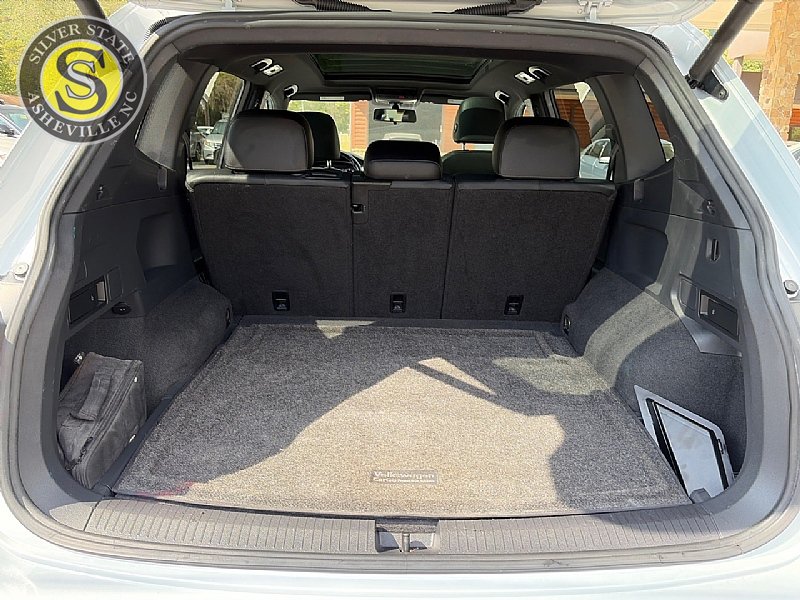 Used 2019 Volkswagen Tiguan SEL R-Line AWD/4WD image 25