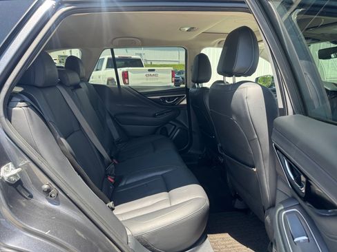 Used 2022 Subaru Outback Limited AWD/4WD image 33