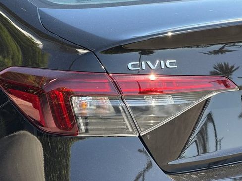 Certified 2025 Honda Civic Sport image 33