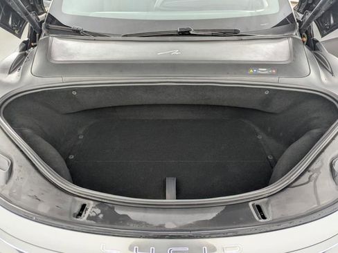 Used 2022 Lucid Air Grand Touring image 9