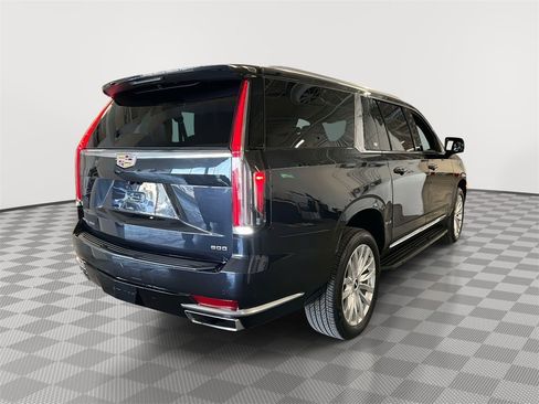 Certified 2023 Cadillac Escalade ESV Luxury image 11