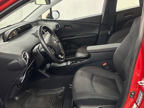 Used 2021 Toyota Prius Prime LE FWD image 11